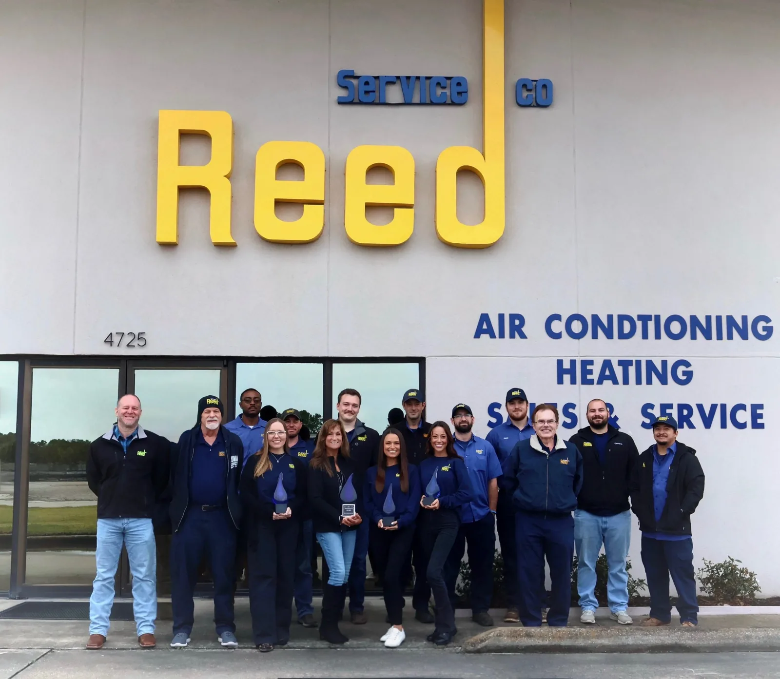 Reed Service Company staff in front of the Washington Boulevard office